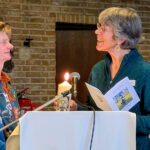 Hanneke wordt door Anne-Marie bevestigd als lid van Karmelbeweging